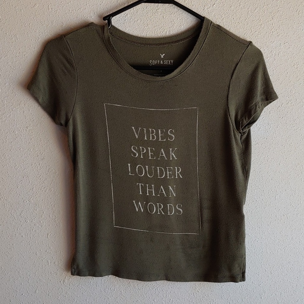 American Eagle| Vibes Graphic Crop Top A-12